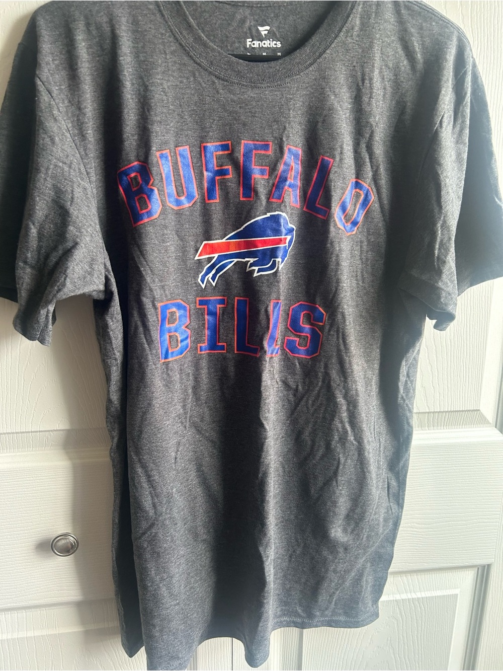 Buffalo Bills Fanatics T-Shirt - Size Medium - Perfect Game Day Gear!